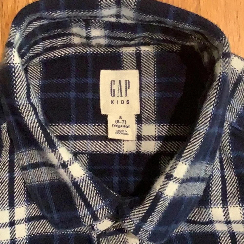 GAP Kids - Flannel Shirt - Black/White Plaid - Boys’ Size S 6/7 - 100% Cotton